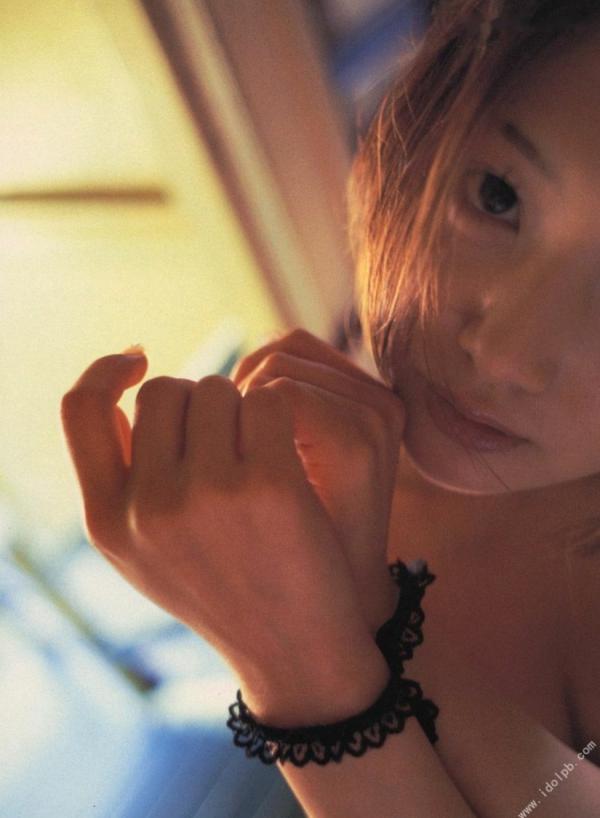    PB写真集 相乐的里子《on／off》：野性比基尼与私房性感美拍，冷艳御姐风情展现第100张图片