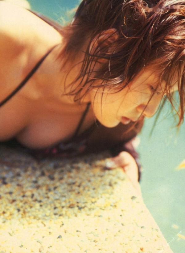    PB写真集 相乐的里子《on／off》：野性比基尼与私房性感美拍，冷艳御姐风情展现第103张图片