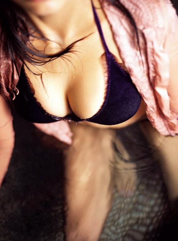    日本女神小阪由佳 (Yuka Kosaka) 经典私房写真集，冷艳比基尼与诱惑气质展现绝美身姿 [51P]第3张图片