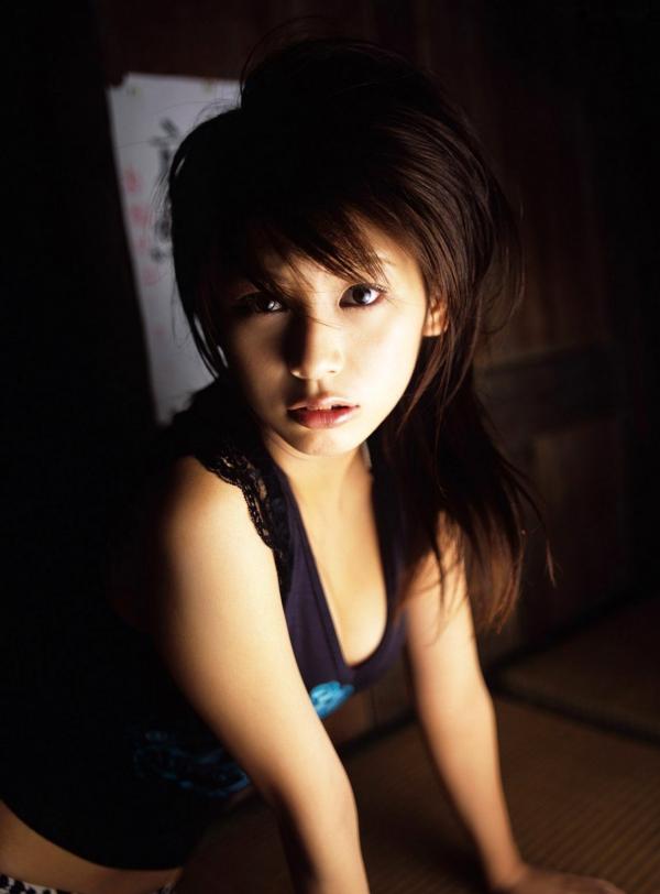    日本女神小阪由佳 (Yuka Kosaka) 经典私房写真集，冷艳比基尼与诱惑气质展现绝美身姿 [51P]第38张图片