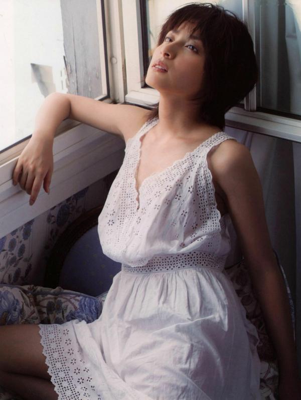    PB写真集_奥菜恵《The Okina 3／3 in Paris》巴黎风情黑色薄纱大尺度私房照 [85P]第23张图片