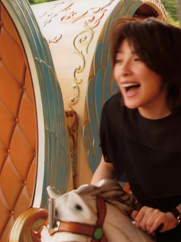    PB写真集_奥菜恵《The Okina 3／3 in Paris》巴黎风情黑色薄纱大尺度私房照 [85P]第24张图片