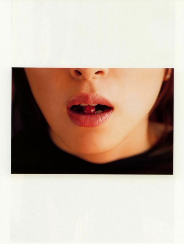    PB写真集_奥菜恵《The Okina 3／3 in Paris》巴黎风情黑色薄纱大尺度私房照 [85P]第41张图片