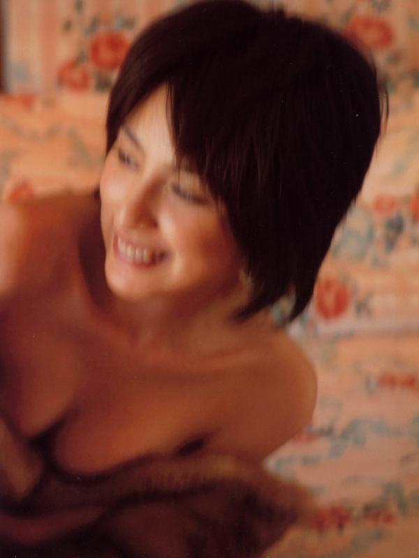    PB写真集_奥菜恵《The Okina 3／3 in Paris》巴黎风情黑色薄纱大尺度私房照 [85P]第70张图片