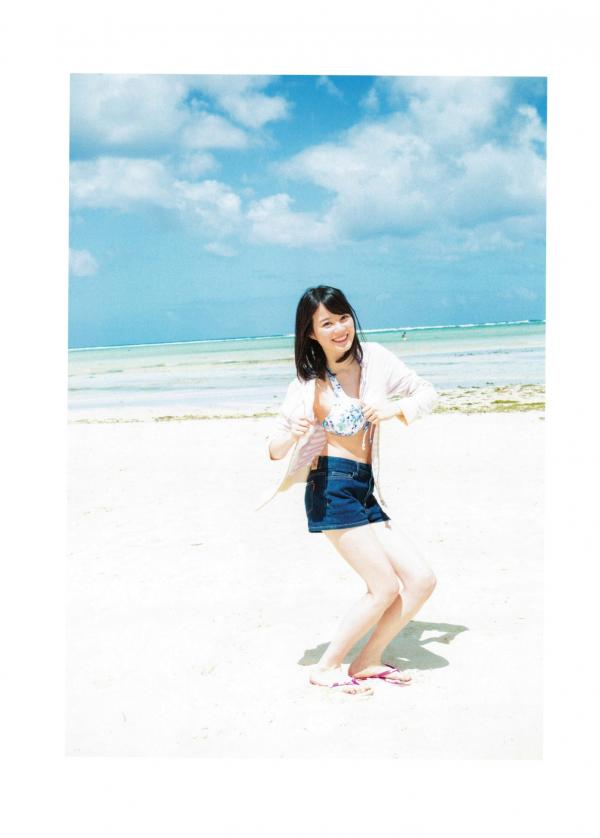    PB写真集_乃木坂46《极品正统清纯少女组合》日本偶像团体海滩泳装户外嬉水纯美写真集[118P]第37张图片