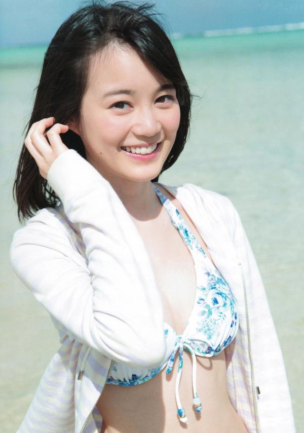    PB写真集_乃木坂46《极品正统清纯少女组合》日本偶像团体海滩泳装户外嬉水纯美写真集[118P]第50张图片