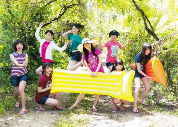   PB写真集_乃木坂46《极品正统清纯少女组合》日本偶像团体海滩泳装户外嬉水纯美写真集[118P]第78张图片