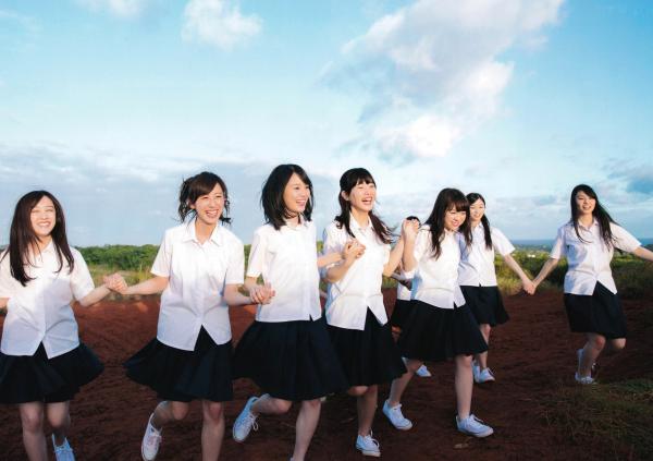    PB写真集_乃木坂46《极品正统清纯少女组合》日本偶像团体海滩泳装户外嬉水纯美写真集[118P]第110张图片
