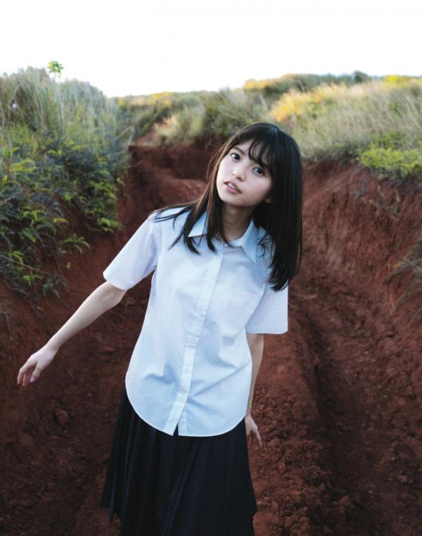    PB写真集_乃木坂46《极品正统清纯少女组合》日本偶像团体海滩泳装户外嬉水纯美写真集[118P]第112张图片