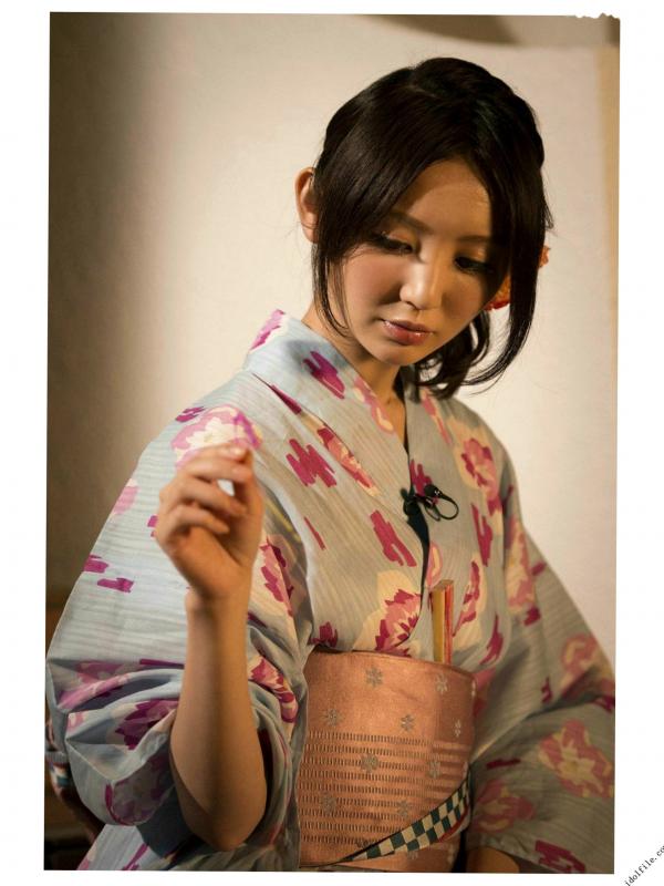    PB写真集_小野乃乃香「ののまみれ」高清写真赏析_纯欲私房床照与户外泳装诱惑第13张图片