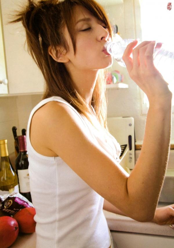    莉亚·迪桑Leah Dizon《Hello! Leah》精选写真：海滩比基尼与清纯居家风，重温混血女神的绝美时刻[54P]第2张图片