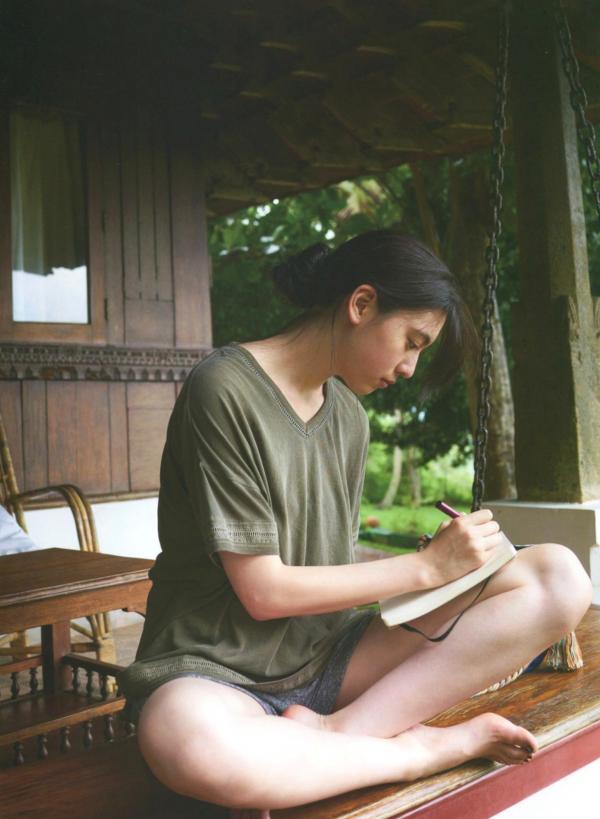    PB写真集_Ayaka Miyoshi 三吉彩花《わたし》高清文艺感海边私房大片，尽显高冷气质与骨感美学【135P】第50张图片