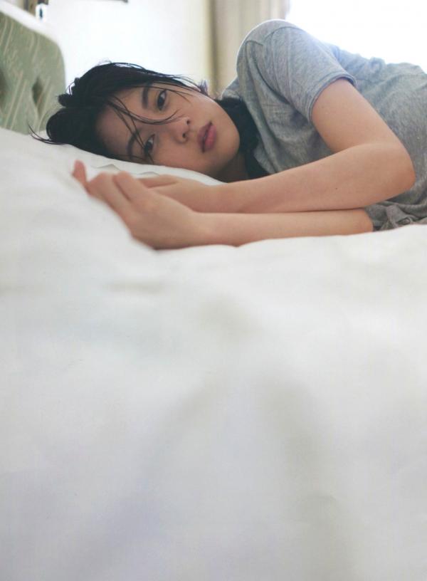    PB写真集_Ayaka Miyoshi 三吉彩花《わたし》高清文艺感海边私房大片，尽显高冷气质与骨感美学【135P】第71张图片