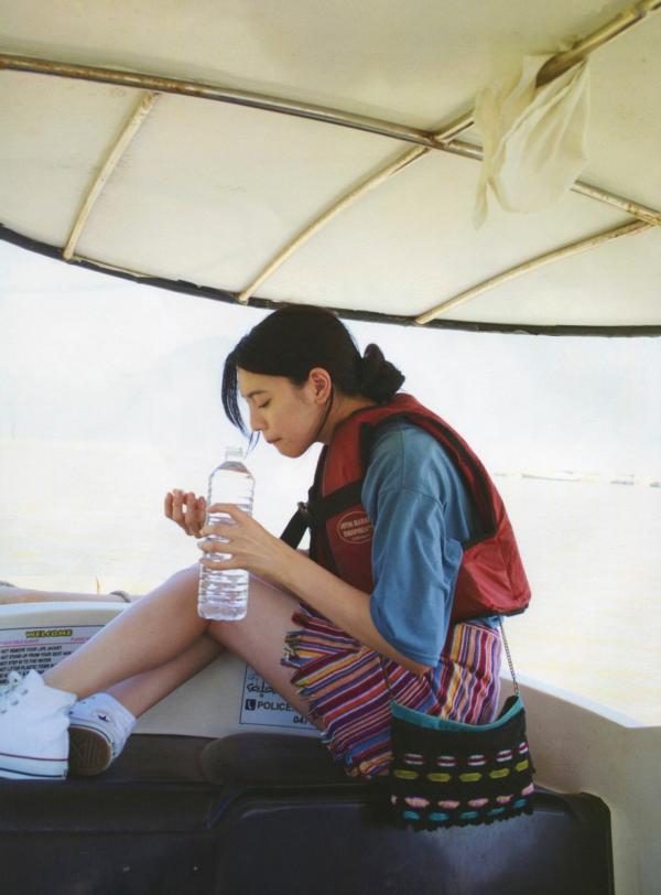   PB写真集_Ayaka Miyoshi 三吉彩花《わたし》高清文艺感海边私房大片，尽显高冷气质与骨感美学【135P】第123张图片
