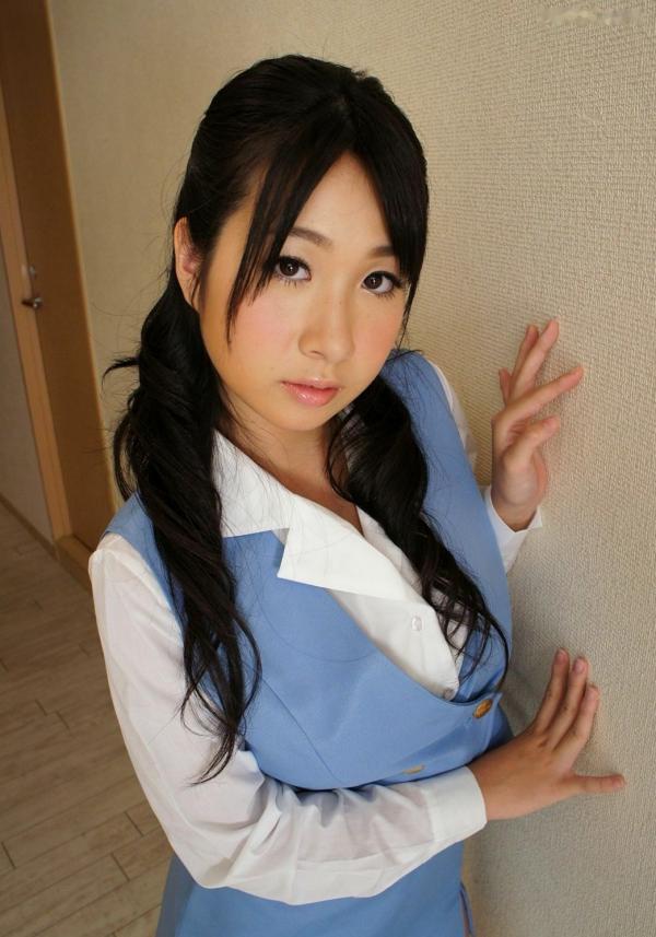    桐山瑠衣、さとう遥希、佐山爱《巨乳OL与秘密残业》精选制服诱惑与泳装写真集第2张图片