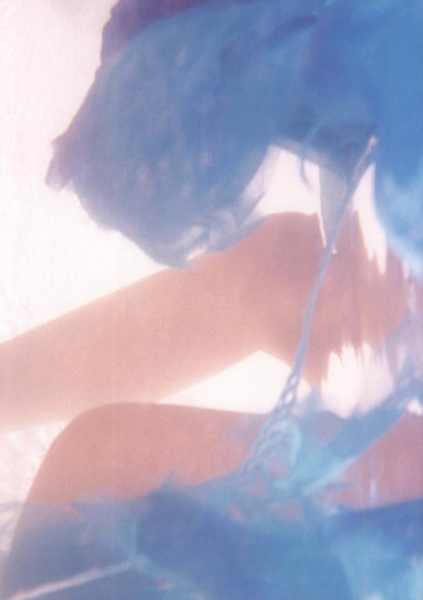    伊藤歩 Ayumi Ito 月刊系列清新唯美写真集 梦幻艺术风格私房照第2张图片