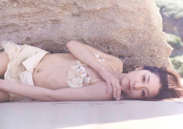    伊藤歩 Ayumi Ito 月刊系列清新唯美写真集 梦幻艺术风格私房照第49张图片