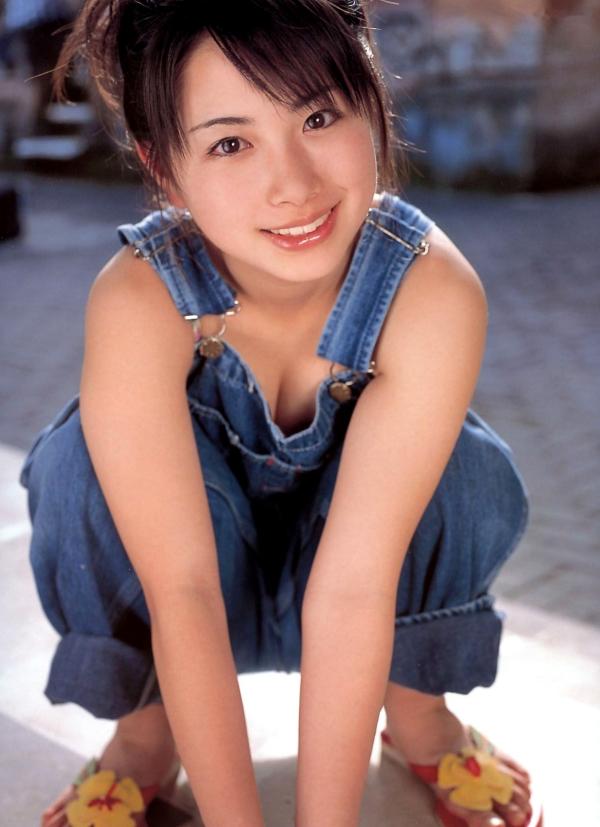    PB写真集：寺田有希《大好き!!》写真集89P，清新唯美日系少女风采，户外沙滩与池畔泳装写真。第10张图片