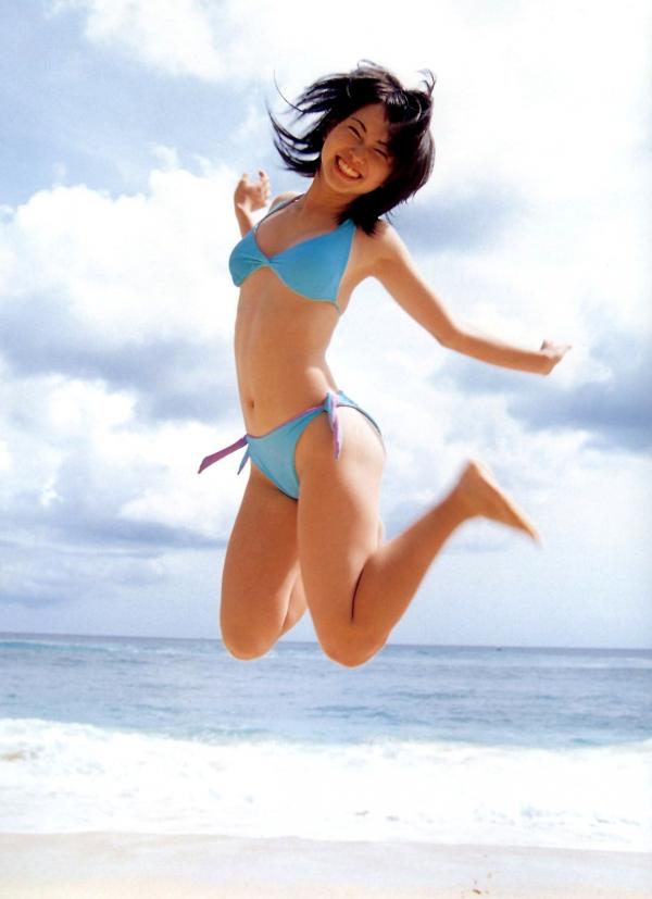    PB写真集：寺田有希《大好き!!》写真集89P，清新唯美日系少女风采，户外沙滩与池畔泳装写真。第25张图片