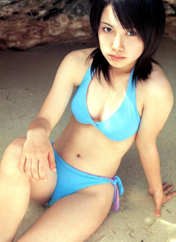    PB写真集：寺田有希《大好き!!》写真集89P，清新唯美日系少女风采，户外沙滩与池畔泳装写真。第27张图片