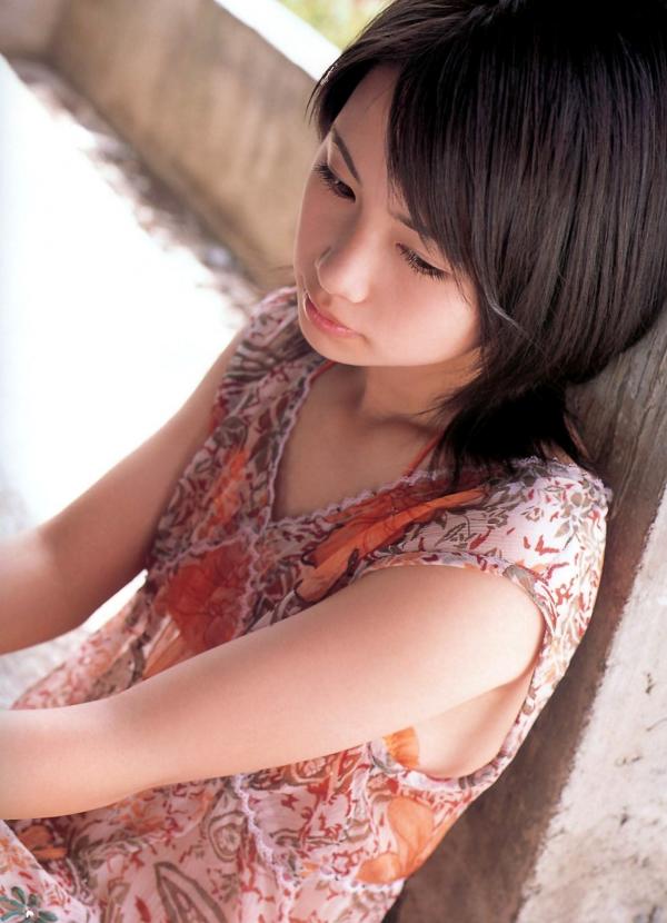    PB写真集：寺田有希《大好き!!》写真集89P，清新唯美日系少女风采，户外沙滩与池畔泳装写真。第33张图片