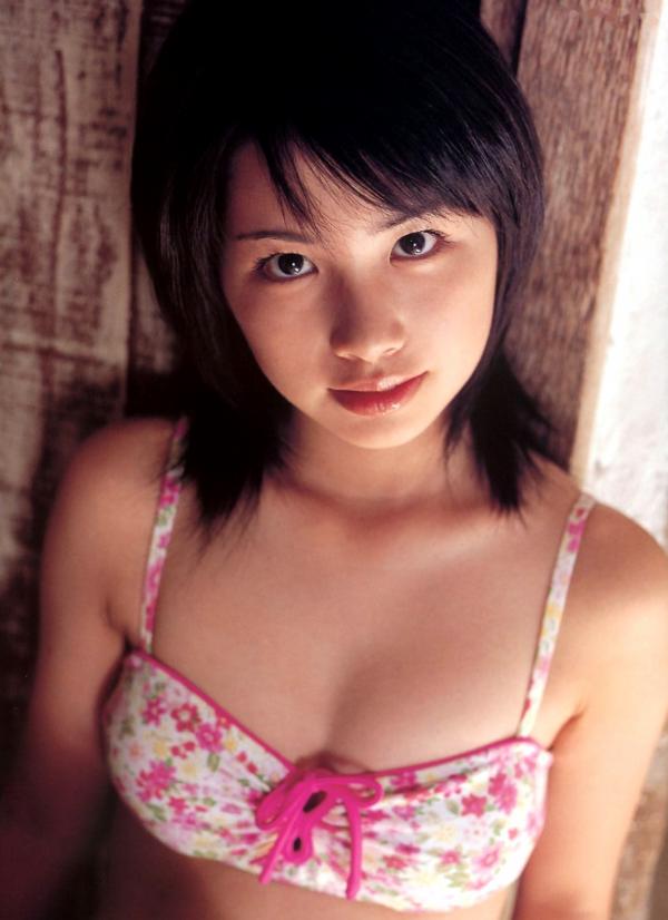    PB写真集：寺田有希《大好き!!》写真集89P，清新唯美日系少女风采，户外沙滩与池畔泳装写真。第44张图片