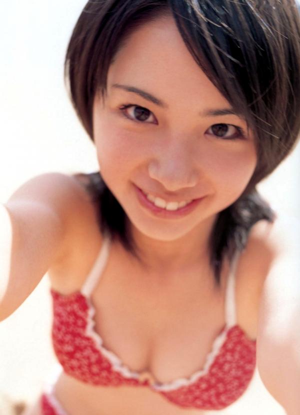    PB写真集：寺田有希《大好き!!》写真集89P，清新唯美日系少女风采，户外沙滩与池畔泳装写真。第66张图片