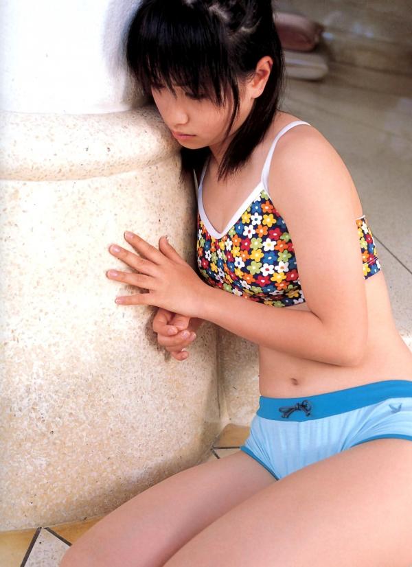   PB写真集：寺田有希《大好き!!》写真集89P，清新唯美日系少女风采，户外沙滩与池畔泳装写真。第82张图片