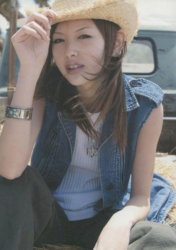    PB写真集_Emi Suzuki 铃木惠美《Love》：海滩清纯少女与日本自然系唯美写真第11张图片