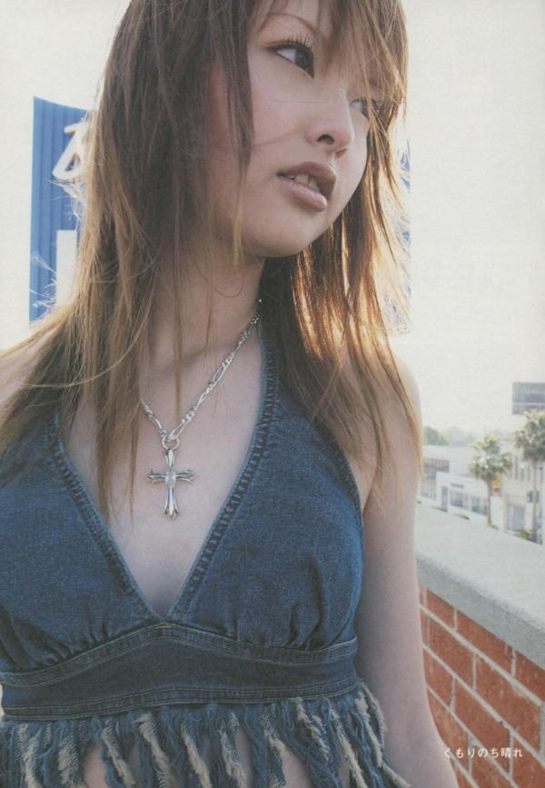    PB写真集_Emi Suzuki 铃木惠美《Love》：海滩清纯少女与日本自然系唯美写真第38张图片