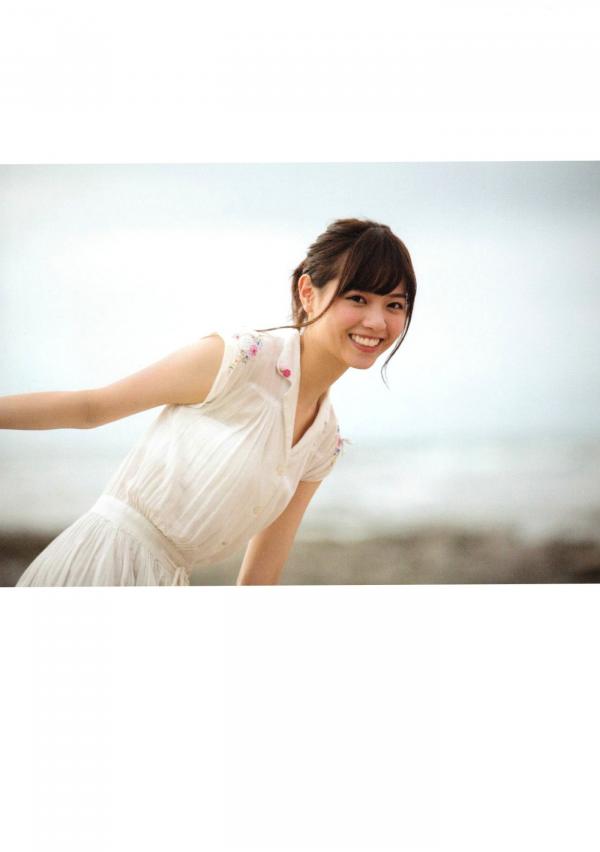    乃木坂46写真集《1时间遅れのI love you》海边度假比基尼清纯少女青春偶像写真第18张图片