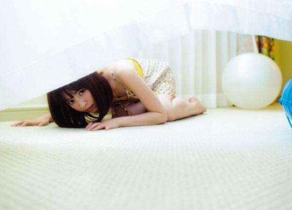    乃木坂46写真集《1时间遅れのI love you》海边度假比基尼清纯少女青春偶像写真第31张图片