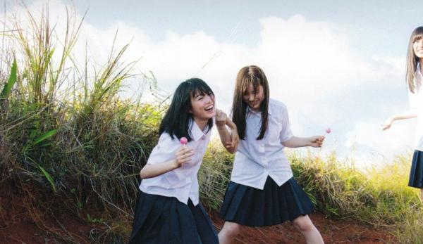    乃木坂46写真集《1时间遅れのI love you》海边度假比基尼清纯少女青春偶像写真第117张图片