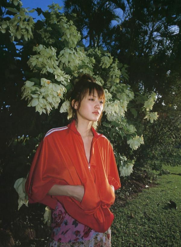    绫濑遥经典写真集《HEROINE》：清纯诱惑与室内私房感，展现日本顶级女神百变魅力第37张图片