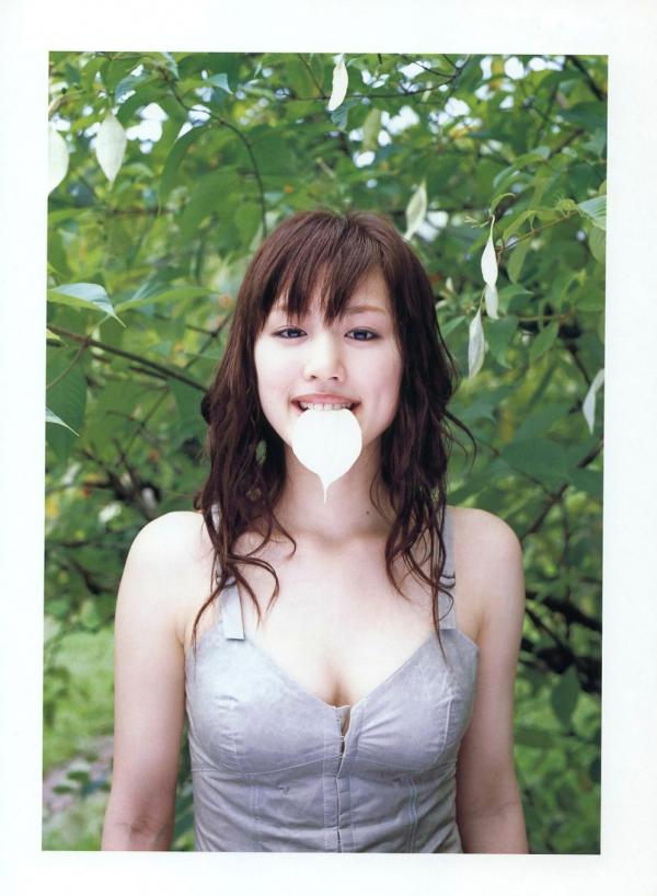    绫濑遥经典写真集《HEROINE》：清纯诱惑与室内私房感，展现日本顶级女神百变魅力第69张图片