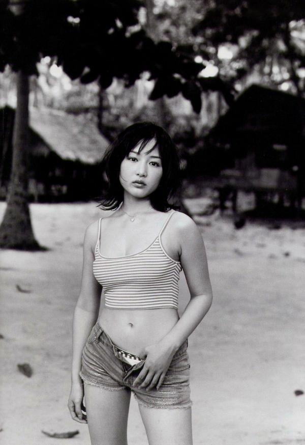    PB写真集_杏さゆり(Anzu Sayuri)《Departure》绝美沙滩比基尼写真，充满青春活力的清纯诱惑，展现完美身材曲线。第43张图片