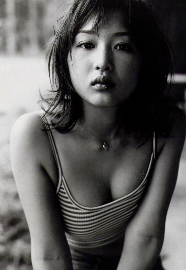    PB写真集_杏さゆり(Anzu Sayuri)《Departure》绝美沙滩比基尼写真，充满青春活力的清纯诱惑，展现完美身材曲线。第44张图片