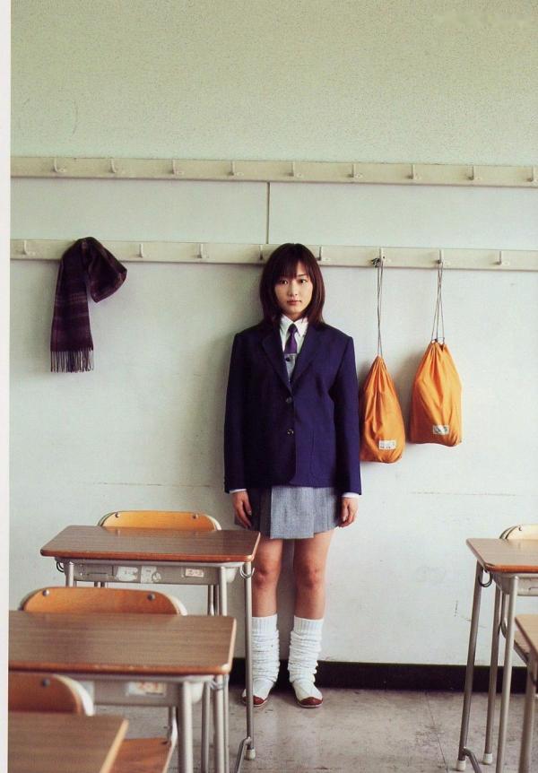    PB写真集_杏さゆり(Anzu Sayuri)《Departure》绝美沙滩比基尼写真，充满青春活力的清纯诱惑，展现完美身材曲线。第51张图片