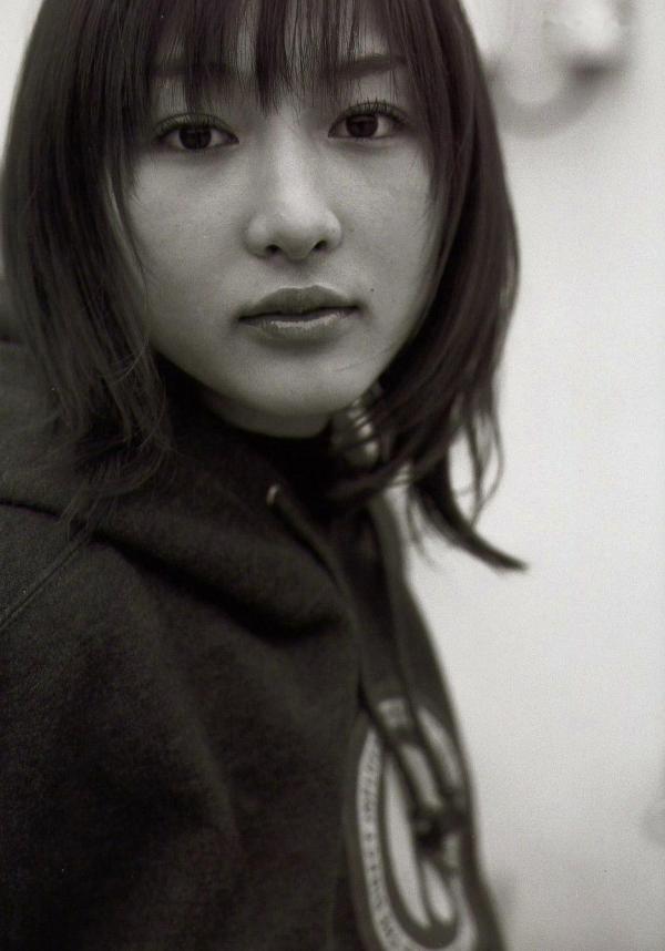    PB写真集_杏さゆり(Anzu Sayuri)《Departure》绝美沙滩比基尼写真，充满青春活力的清纯诱惑，展现完美身材曲线。第63张图片
