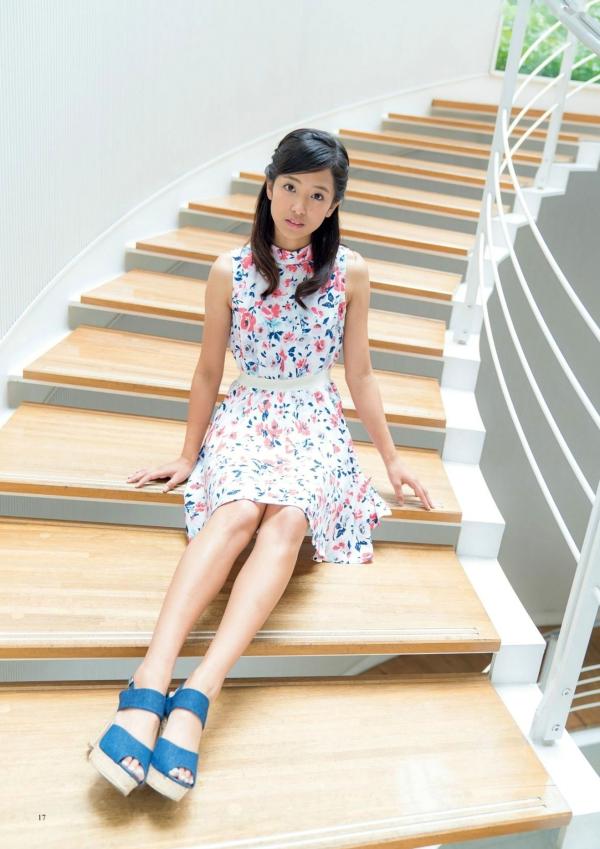    原色美人キャスター大図鑑2017：日本清纯主播写真集，汇集Cent Force与Kansai Fresh File美女，户外家居风格展现女神元气笑颜第13张图片