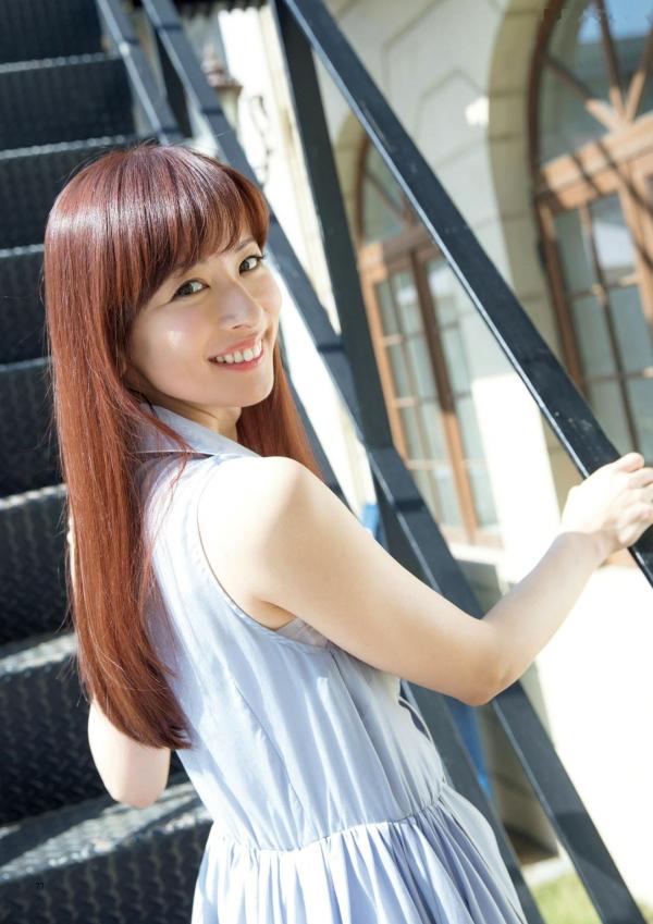    原色美人キャスター大図鑑2017：日本清纯主播写真集，汇集Cent Force与Kansai Fresh File美女，户外家居风格展现女神元气笑颜第70张图片