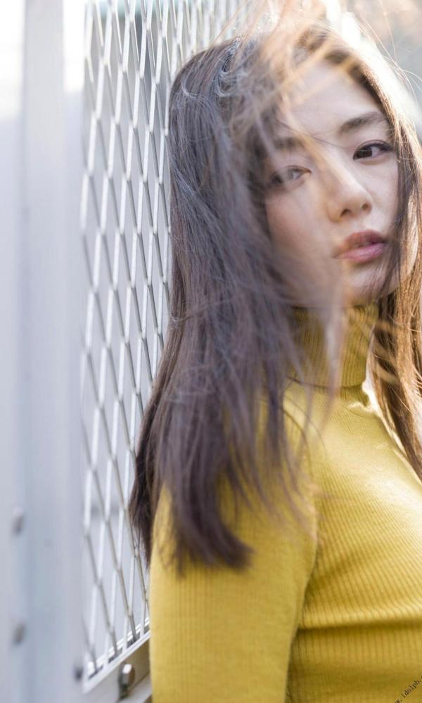    PB写真集_片山萌美 Moemi Katayama 《覚醒》 户外街拍与唯美私房大片_气质女神迷人写真第15张图片