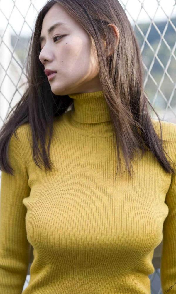    PB写真集_片山萌美 Moemi Katayama 《覚醒》 户外街拍与唯美私房大片_气质女神迷人写真第16张图片