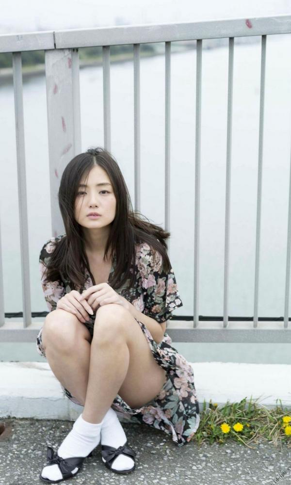    PB写真集_片山萌美 Moemi Katayama 《覚醒》 户外街拍与唯美私房大片_气质女神迷人写真第73张图片