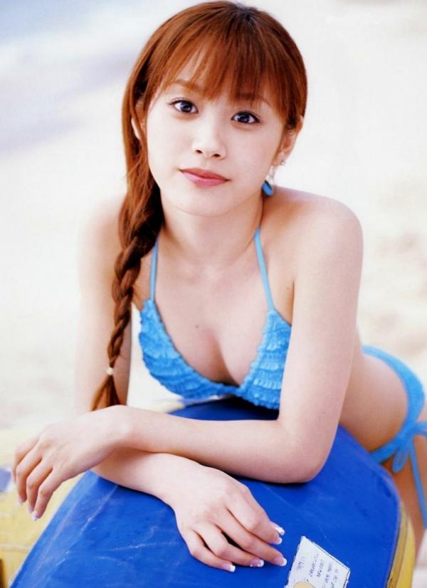    高橋愛《Love Hello》写真集：清纯女神海边度假，比基尼呈现极致诱惑与夏日清新感第22张图片