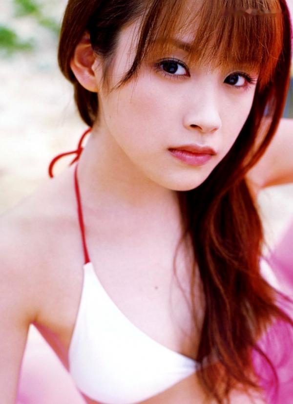    高橋愛《Love Hello》写真集：清纯女神海边度假，比基尼呈现极致诱惑与夏日清新感第37张图片