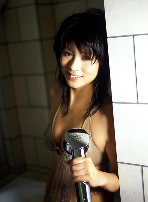    PB写真集_小阪由佳Yuka Kosaka性感比基尼私房写真，居家纯欲风尚与傲人曲线呈现第35张图片
