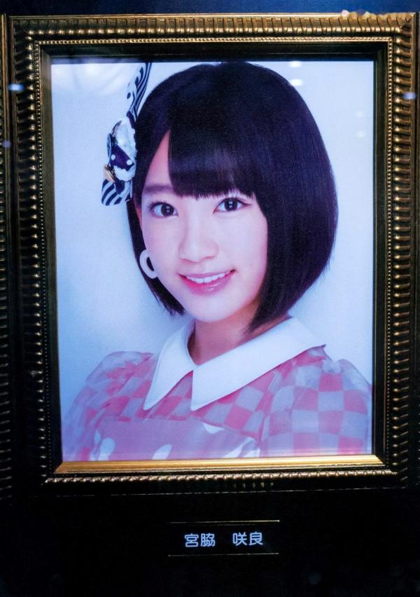    PB写真集_宮脇咲良/宫胁咲良《Sakura》清纯校服与海边比基尼的治愈系旅拍 [129P]第6张图片