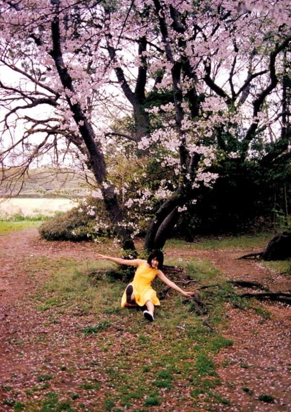    PB写真集_宮脇咲良/宫胁咲良《Sakura》清纯校服与海边比基尼的治愈系旅拍 [129P]第53张图片