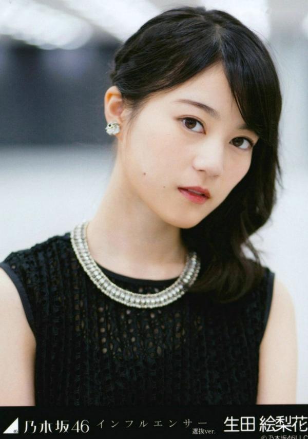    PB写真集_乃木坂46《CARD生写真》高颜值少女偶像合集，斋藤飞鸟万圣节装扮与成员清纯美照，展现治愈系甜美气质第2张图片